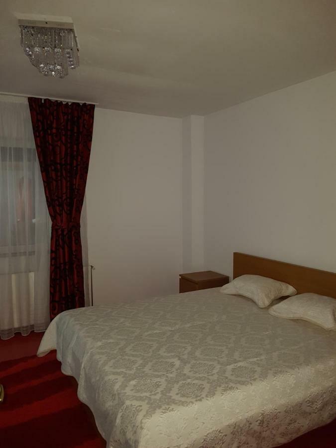 Casa Piri Hotel Anina Eksteriør billede