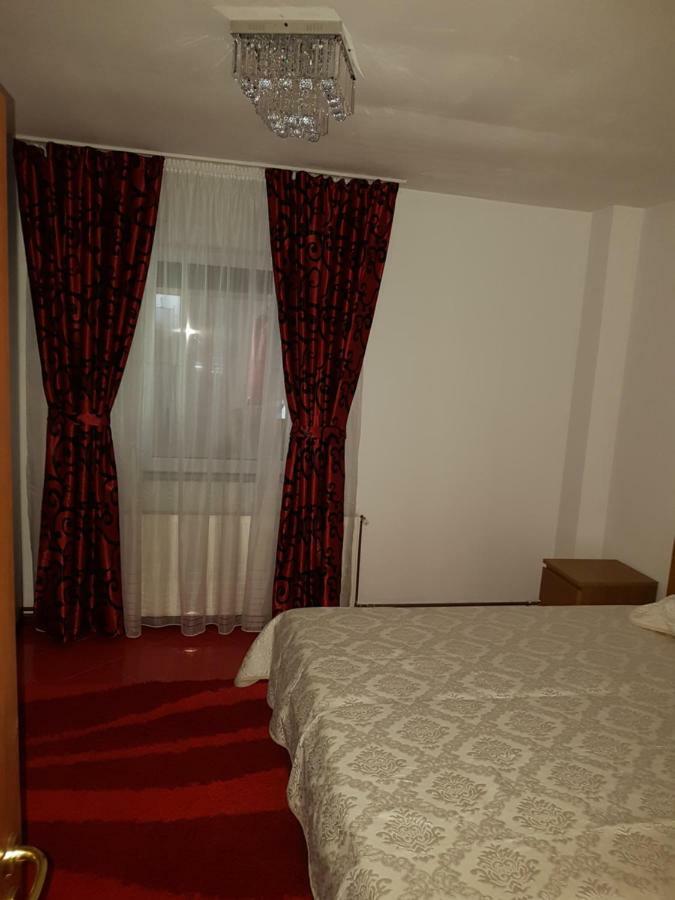 Casa Piri Hotel Anina Eksteriør billede