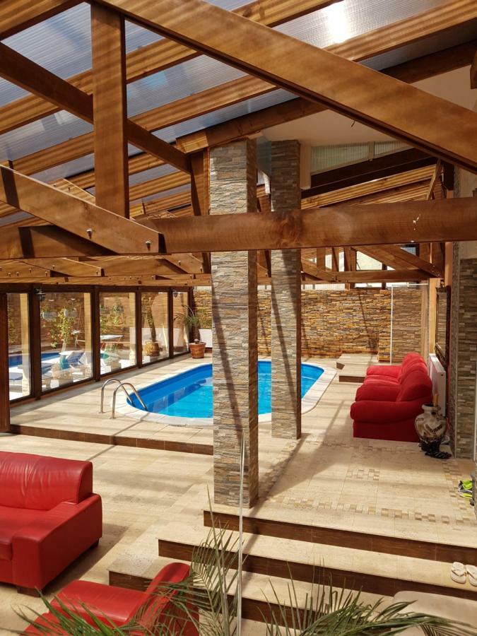 Casa Piri Hotel Anina Eksteriør billede