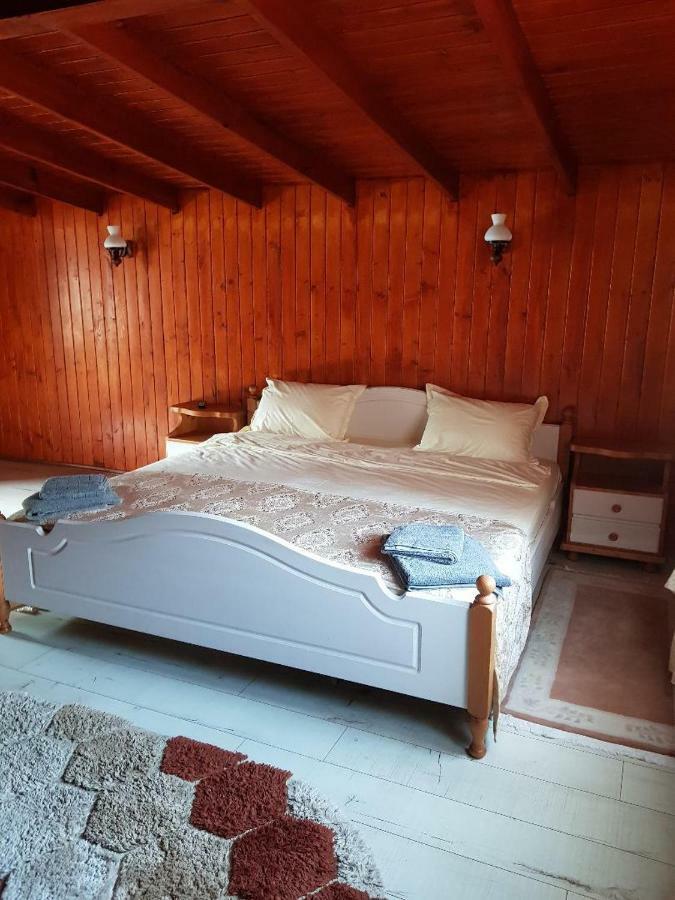 Casa Piri Hotel Anina Eksteriør billede